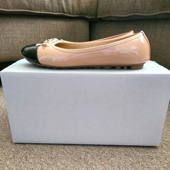 Brand New Cute 'N Comfy Flats - Picture 3 of 6